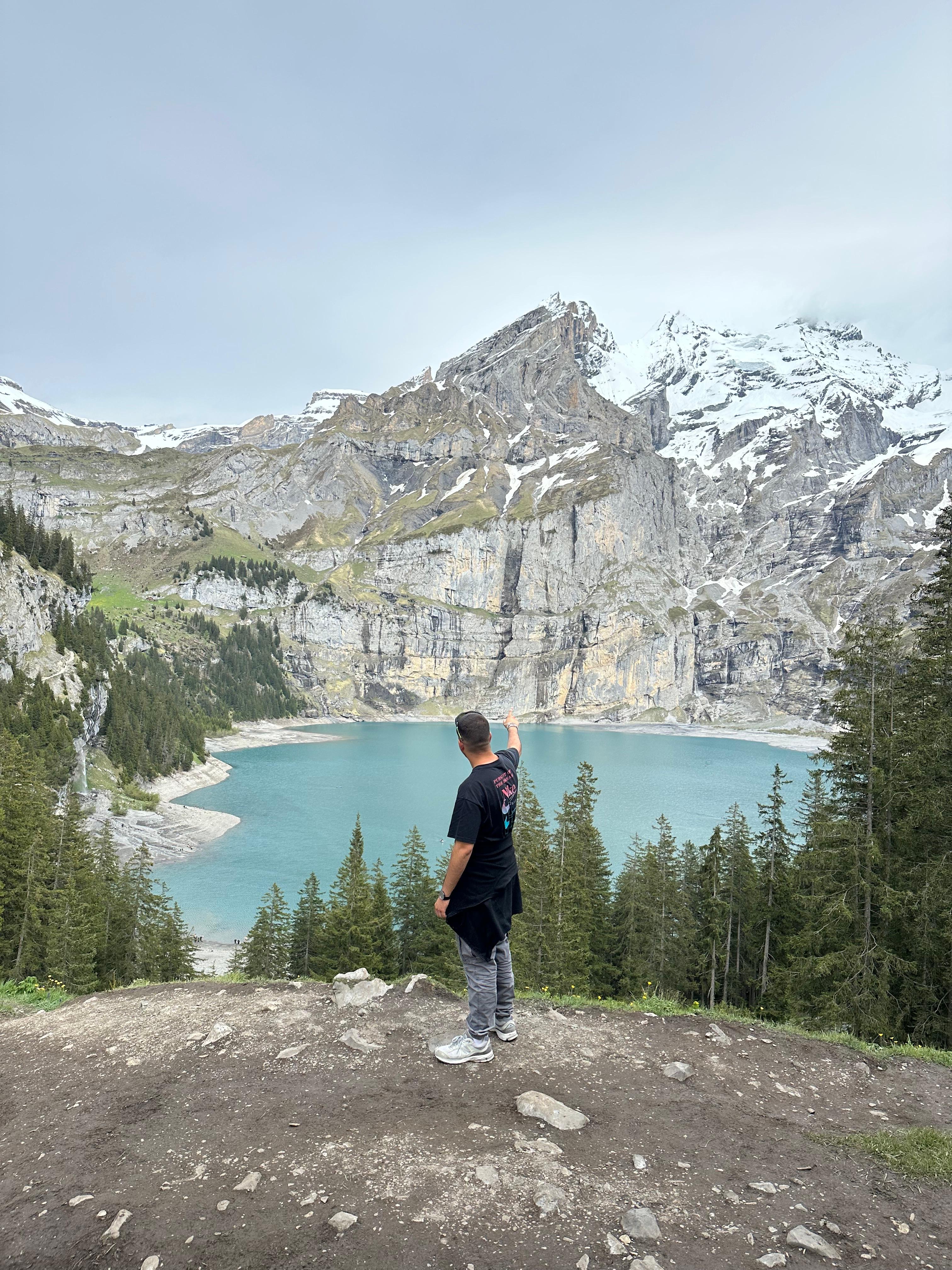 Lac d'Oeschinen, Suisse
